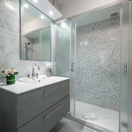 公寓 Le Coq St-roch - Parking - Ac - Swimming Pool 芒通